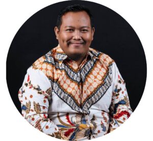 M. Denu Poyo, M.I.Kom